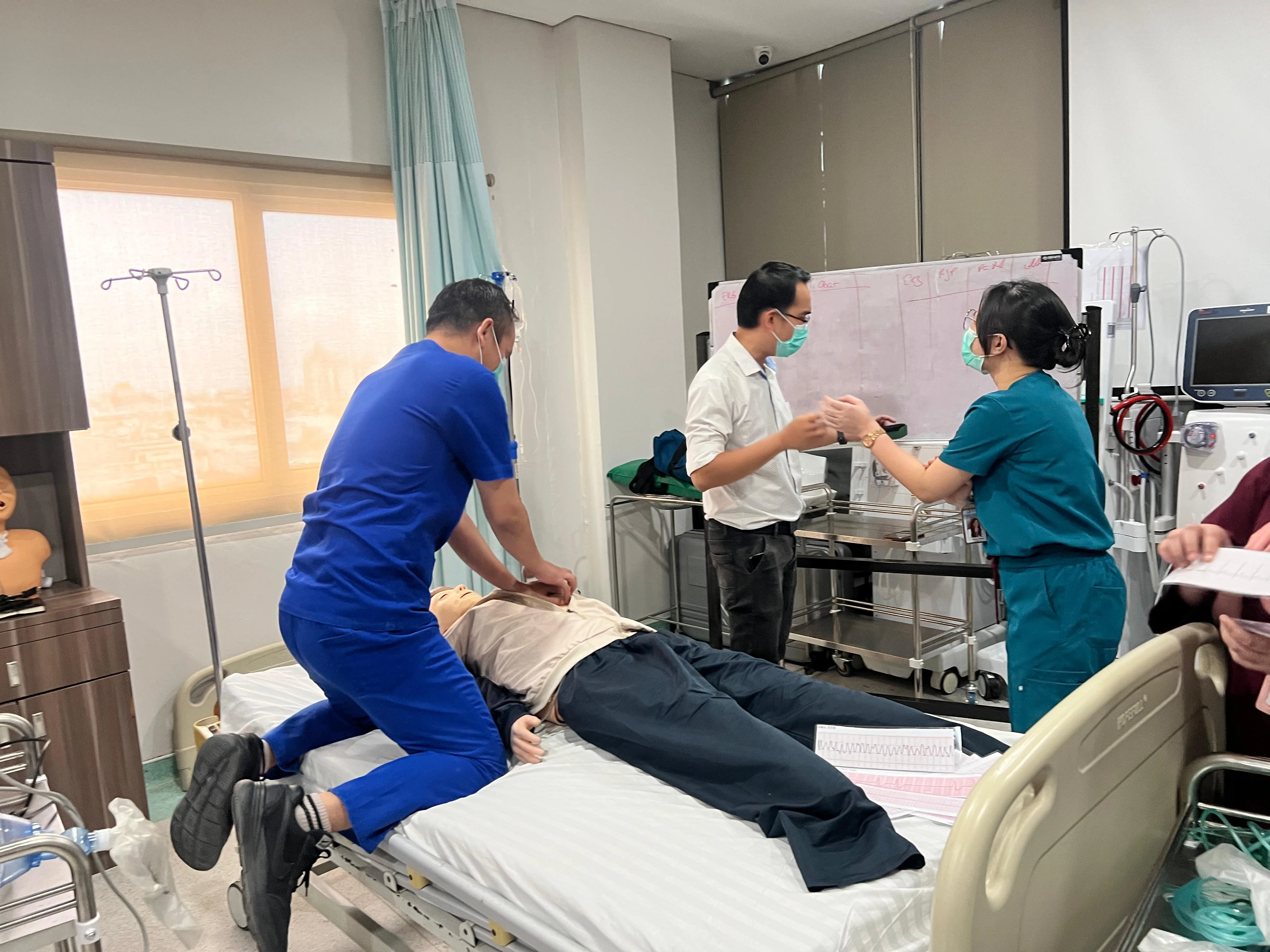 Refresh Pelatihan BLS & Code Blue